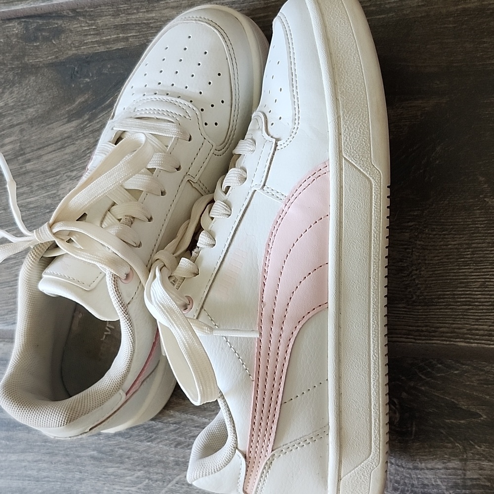 Puma White and Pink Casual Girls Sneakers